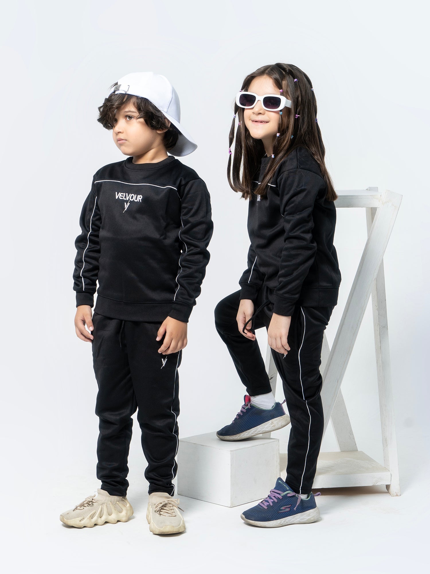 Round Neck Tracksuit For Boys & Girls, Poly Athletic Fleece #VWT01-B